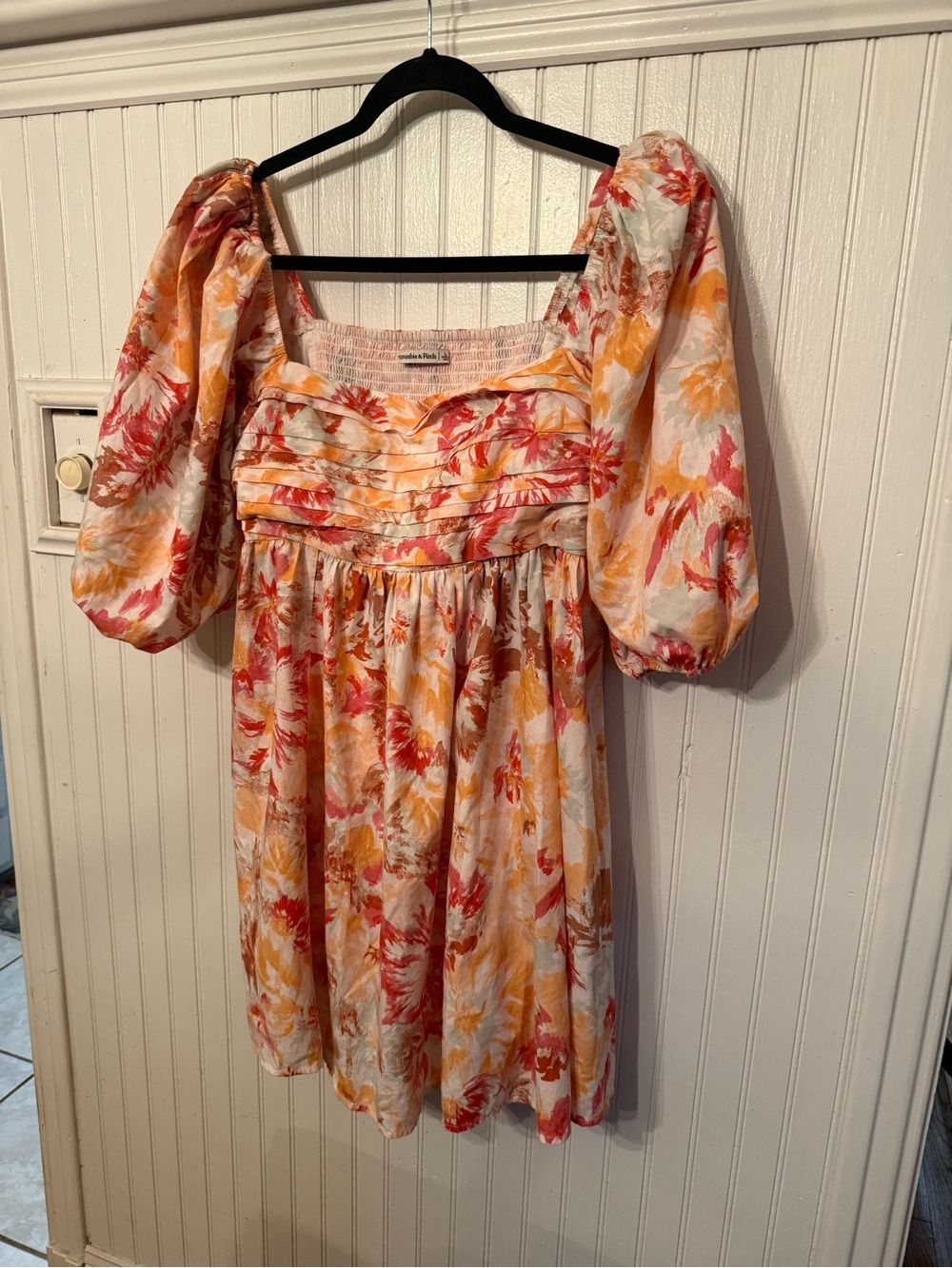 Abercrombie and Fitch Emerson poplin puff sleeve mini dress large pockets
